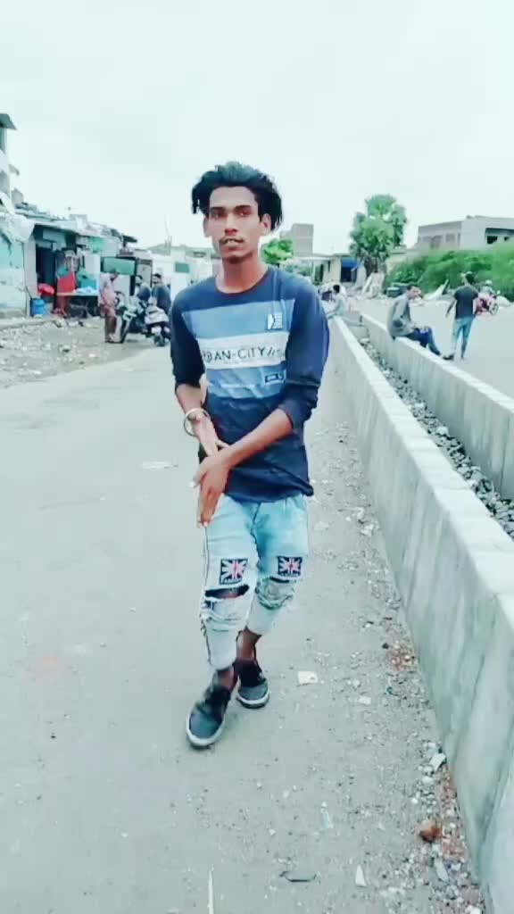 @Saif Ali khan 957