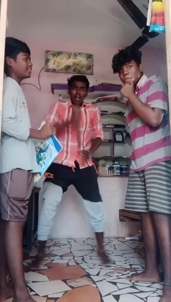 @user288621333122