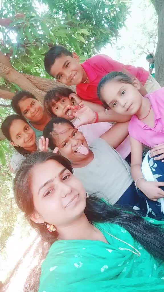 @Rashmika parmar