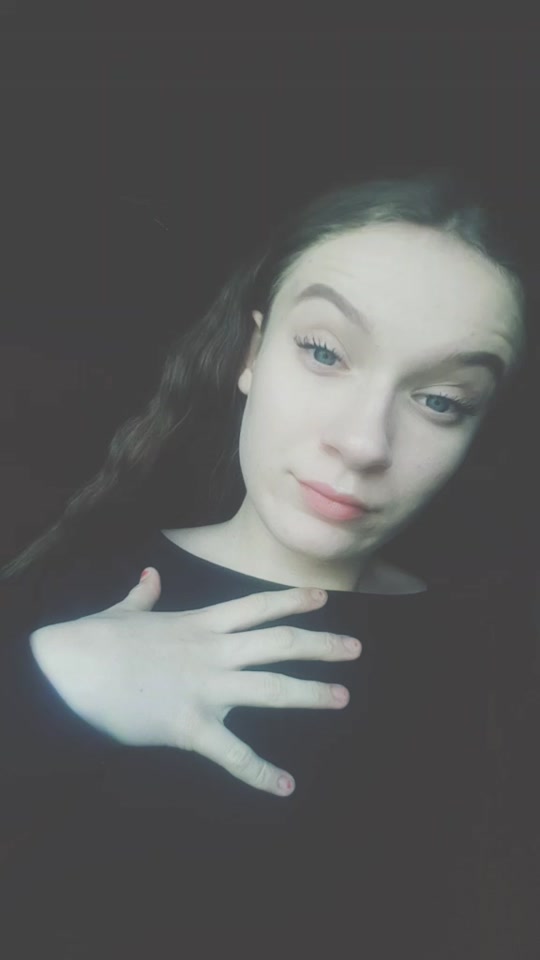 @liz.hkr