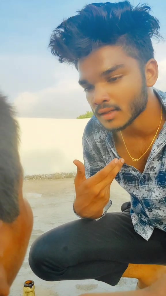 @H&atilde;rsh&acirc; Th&ecirc; Sm&icirc;l&ecirc;