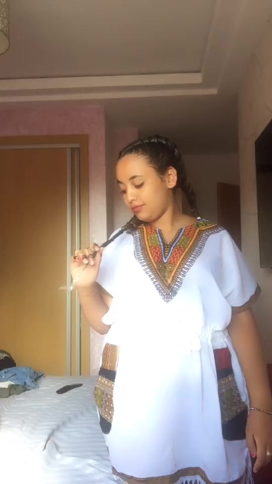 @Lariffienne