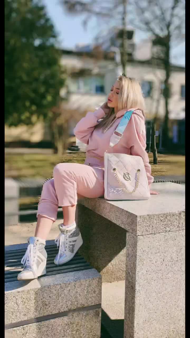 @malenkaaga