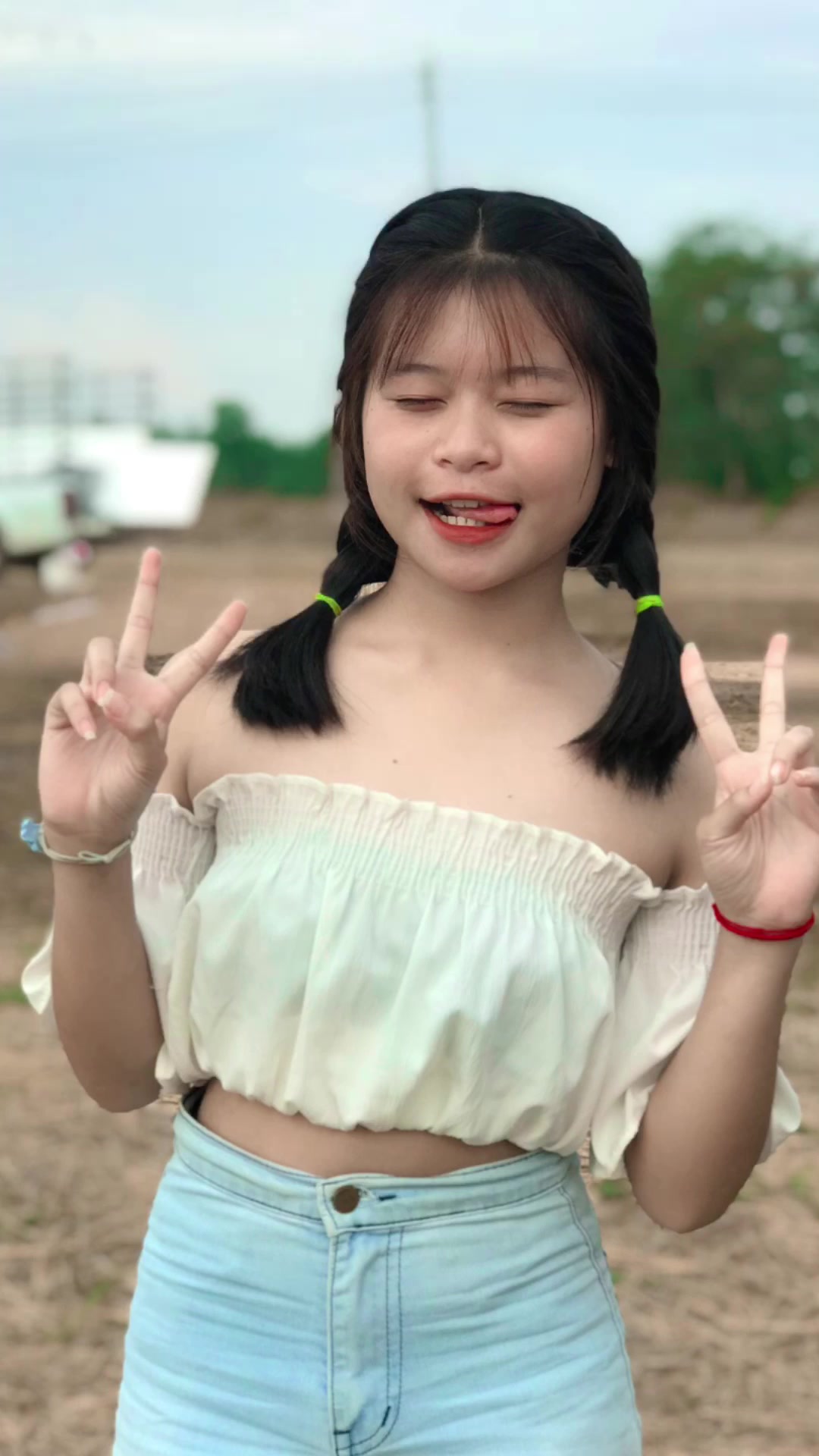 @โม จิ