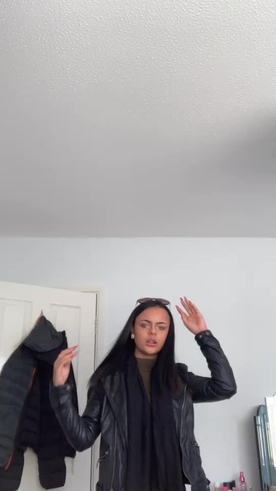 @LEAH🧸🎀🤍