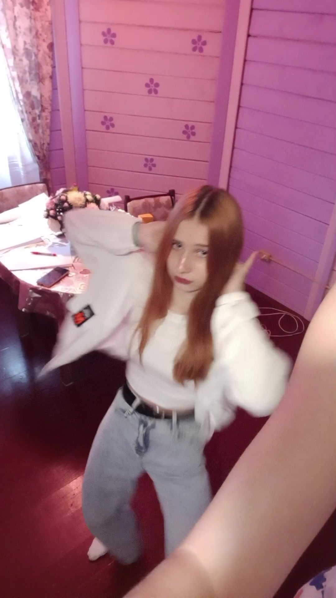 @Юлька🎀