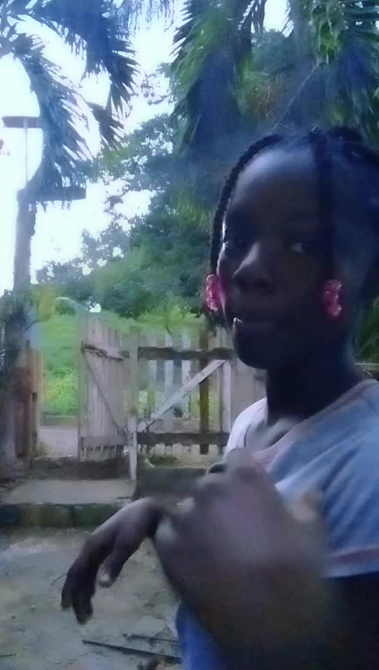 @shaniel brown 5