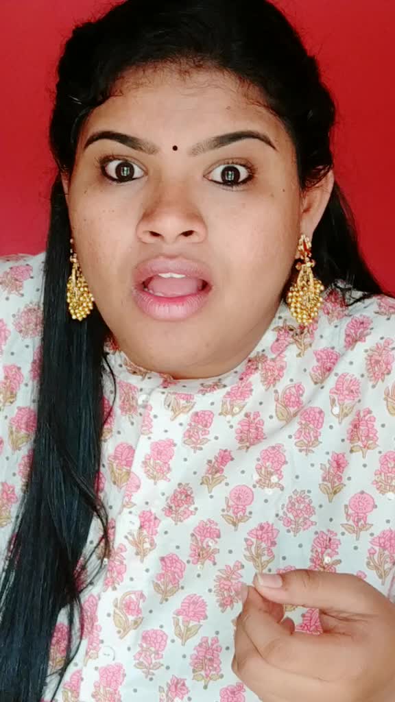 @👑Shruthi Hoovaraj👑