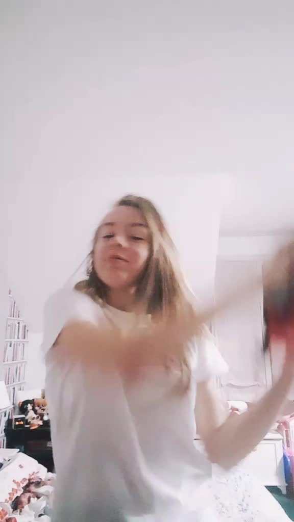 @amandinecremont
