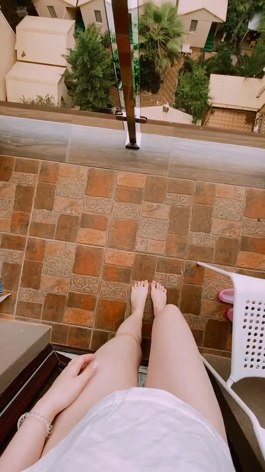 @Ева