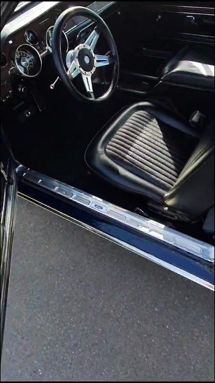 @Alex | Cars & Classics