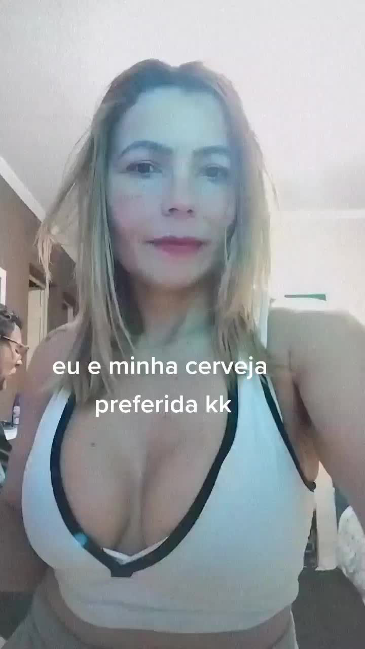 @CÉLIA show