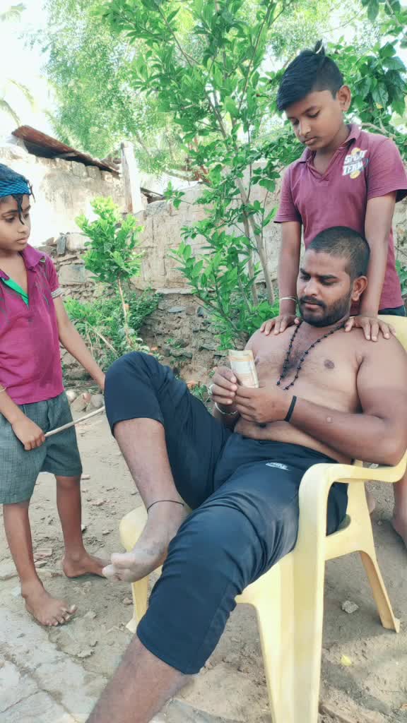 @ಹಳ್ಳಿ ಹುಡುಗ ಗೂಳಿ