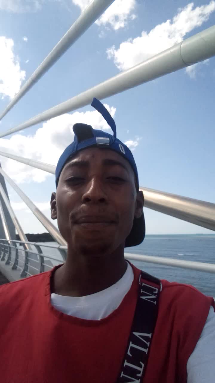 @frankkitura