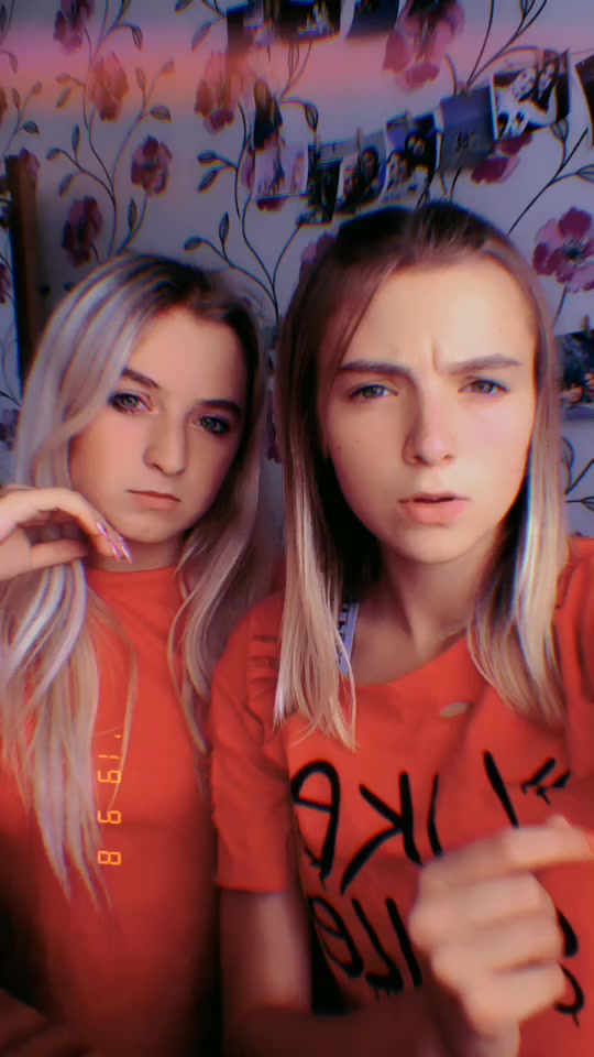 @Алина_Юля