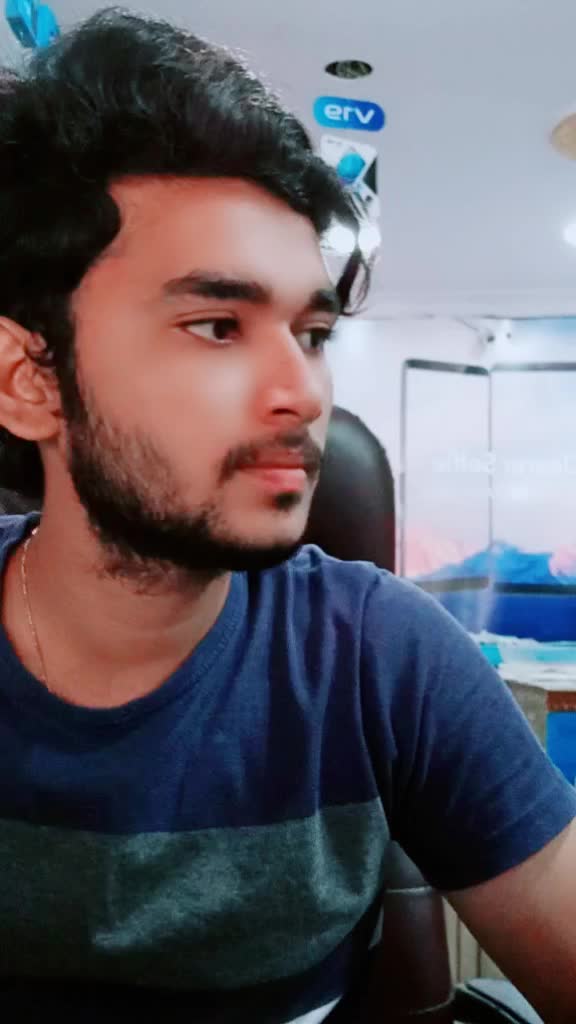 @🔥_ẞüjïth loçàl__👫