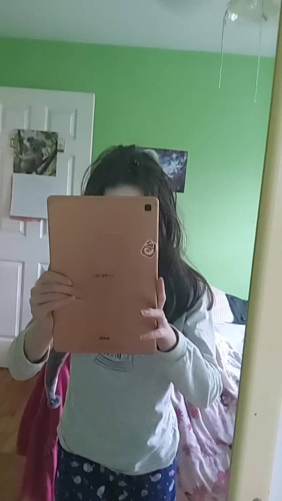 @olivialava