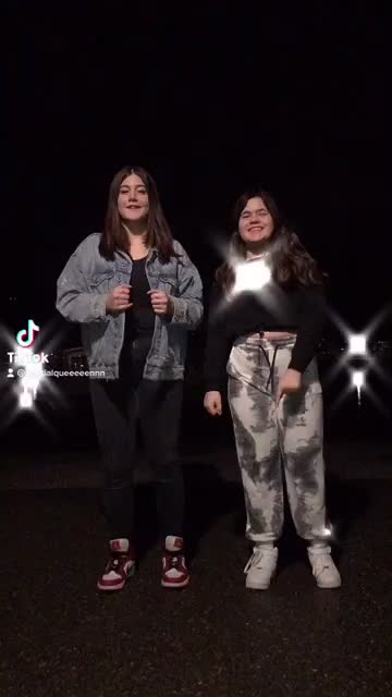 @Lara🤪