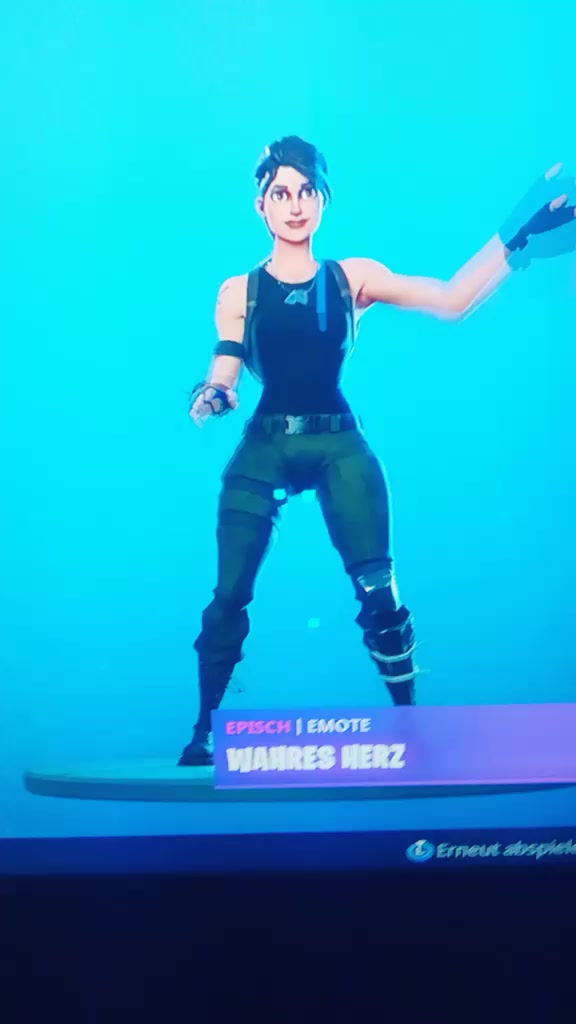 @Nicki_Hyper
