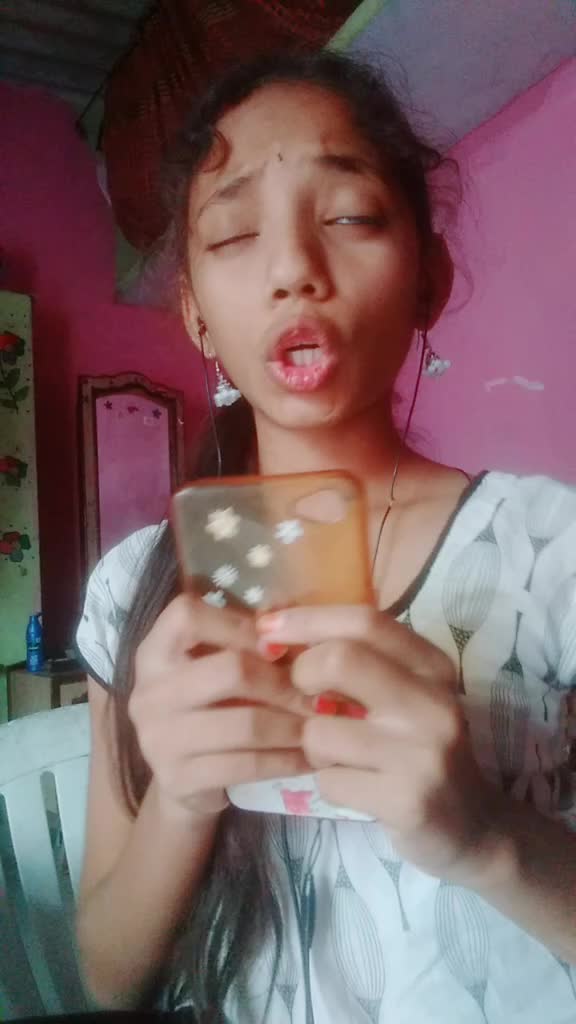 @user8396120792600