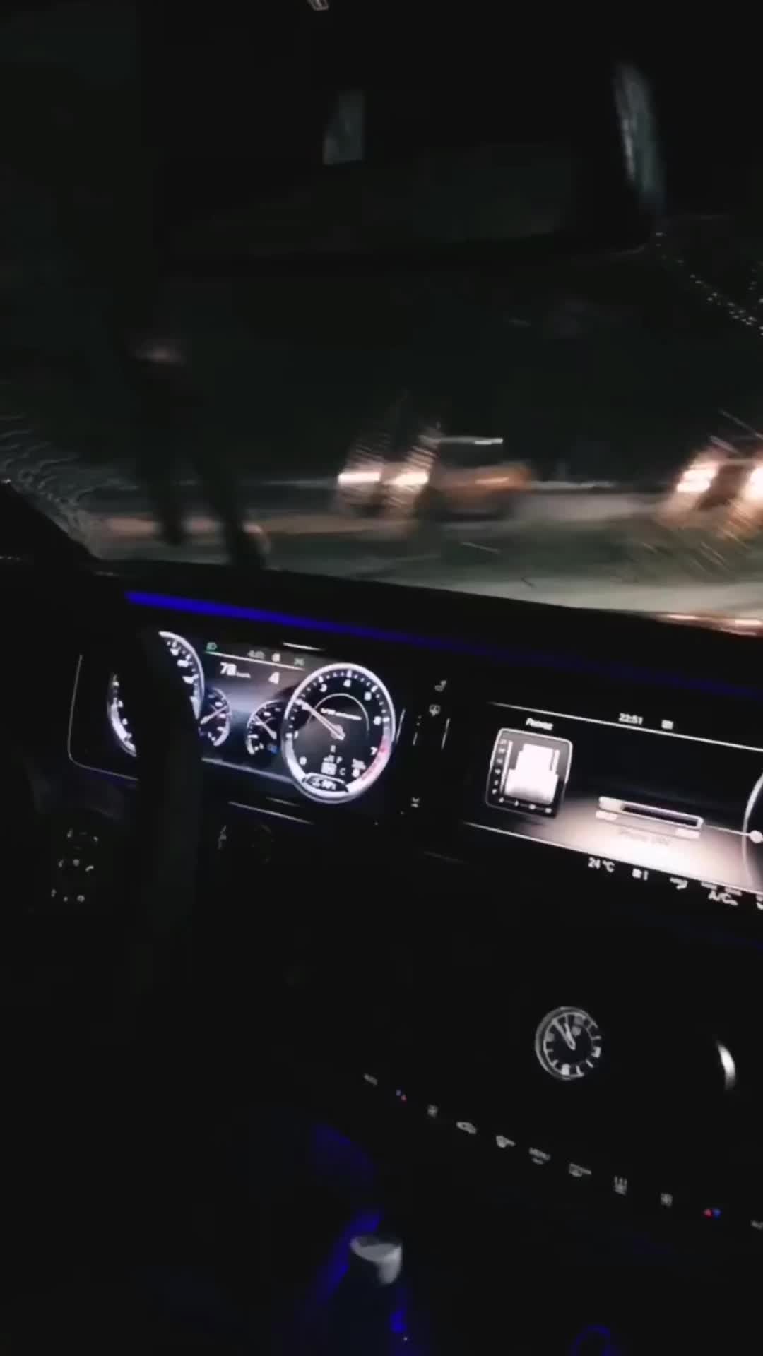 @Юлия