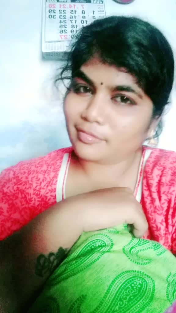 @பச்சை கிளி