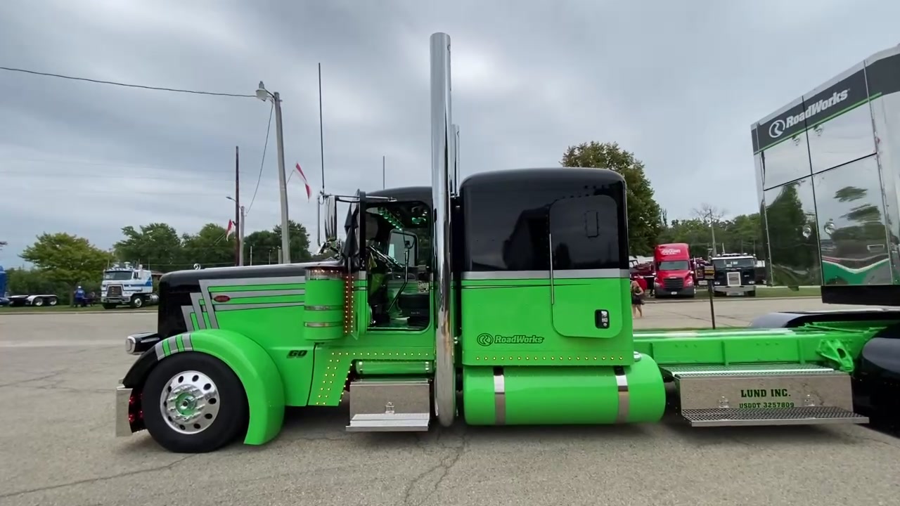 @WiscoBigRigs