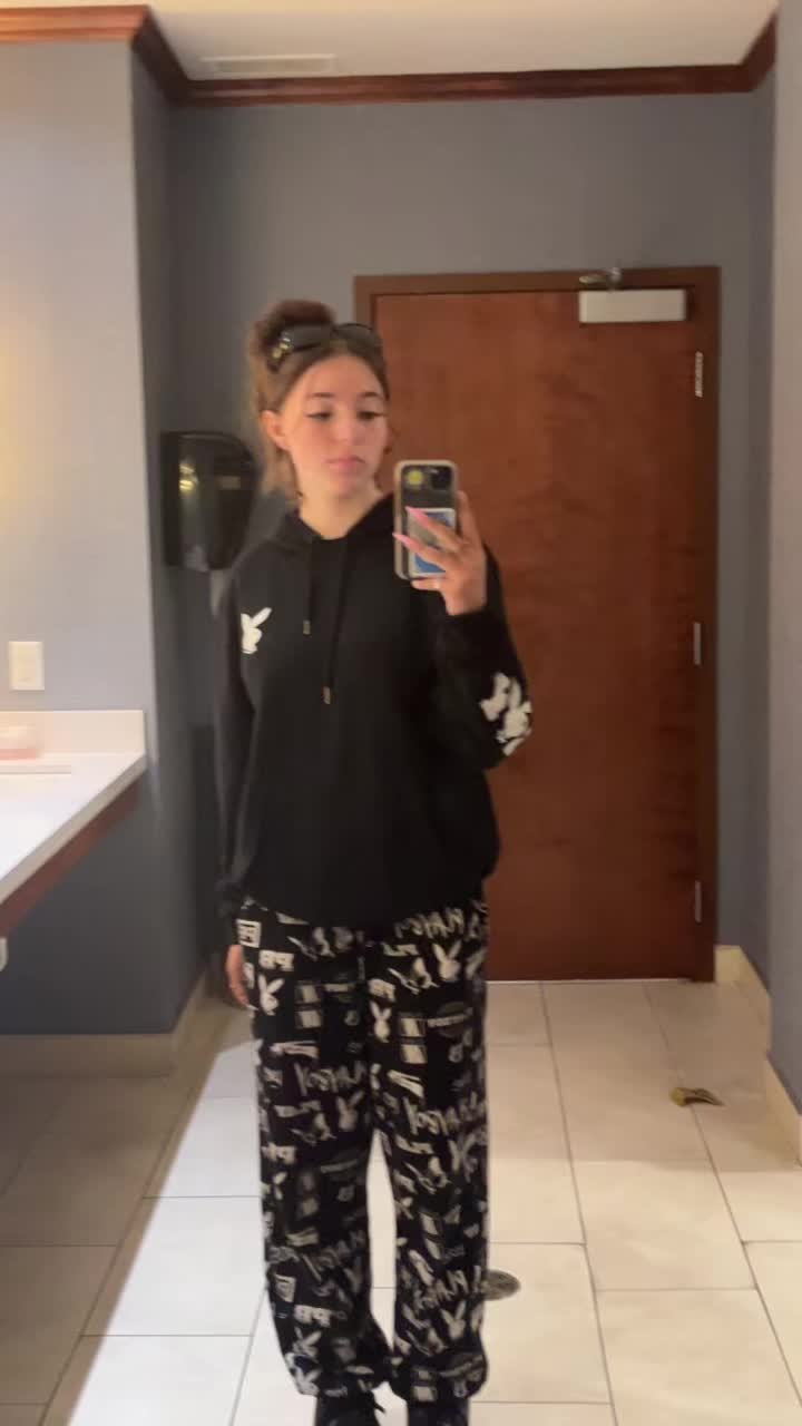 @catrionam_