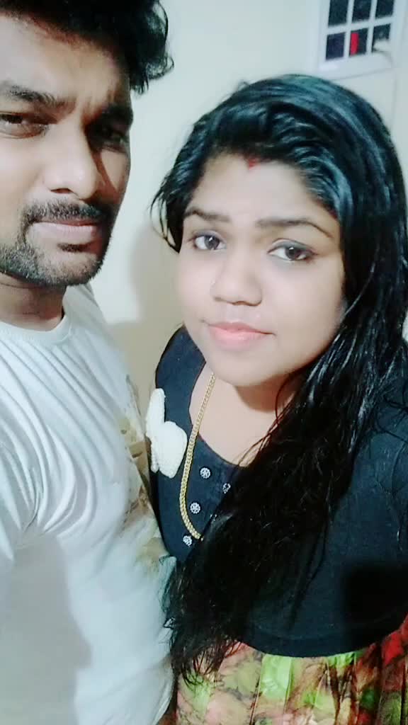 @Adorable couples😍😘