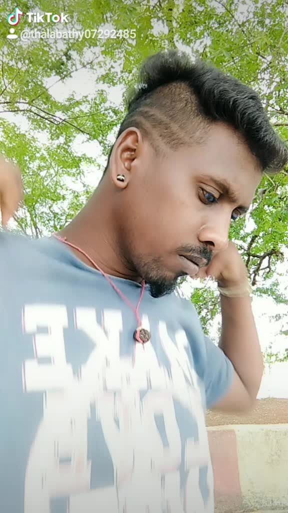 @பச்சை கிளி