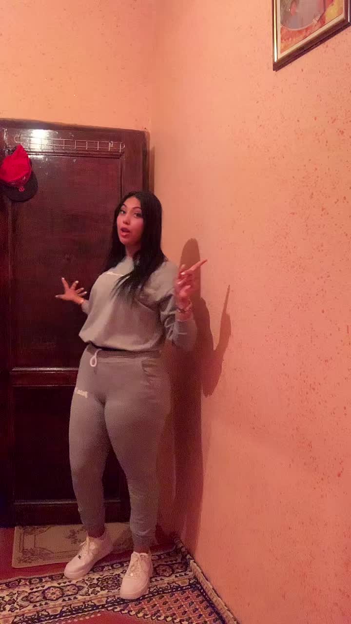 @👑Sara wapti👑