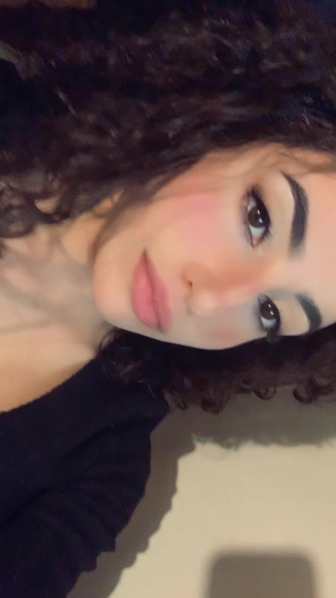 @Elenaa