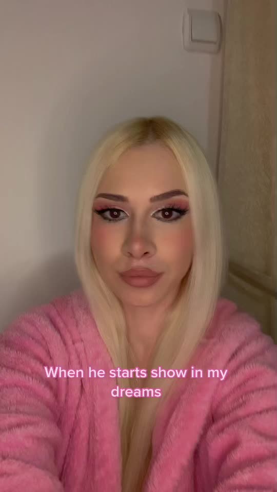 @ElenaDostić