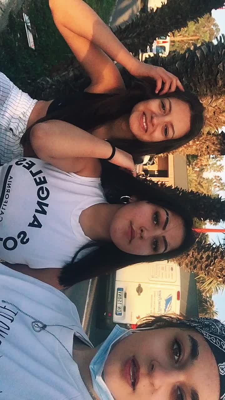 @Anna Laura Pelleg915