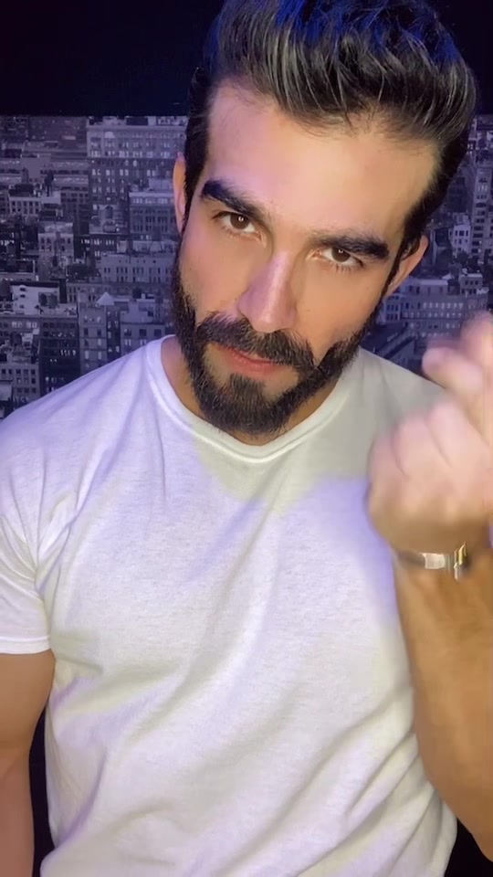 @Roberto Valdez