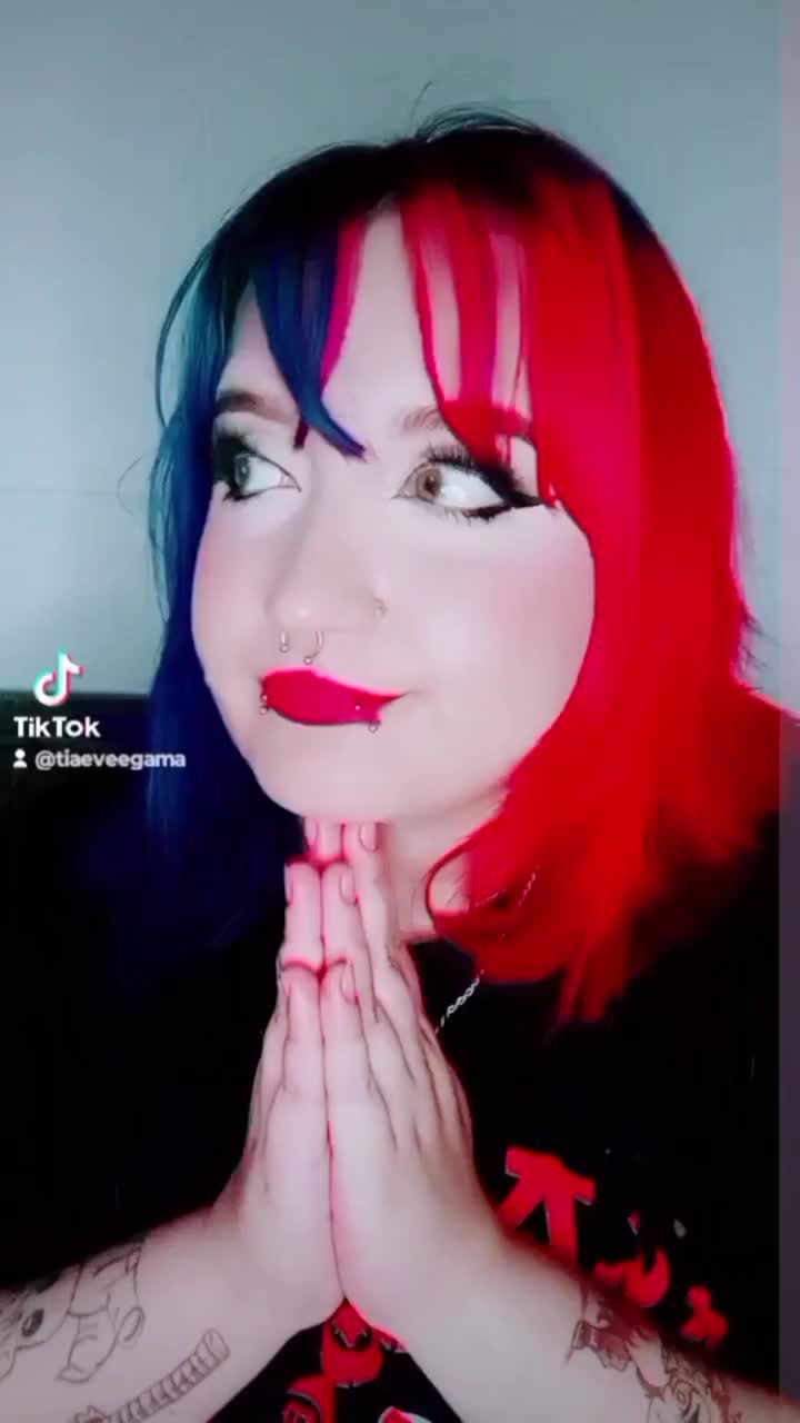 @EveeGama