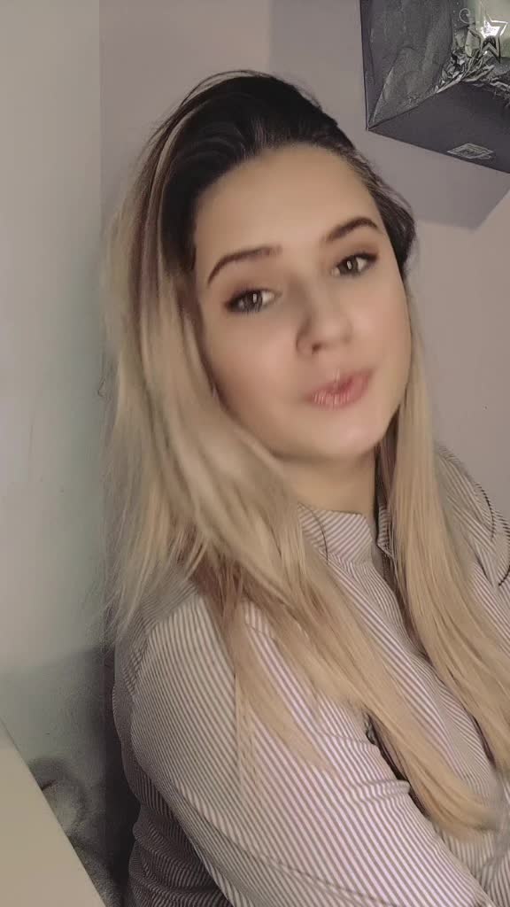 @Blondixx00🦋🔥