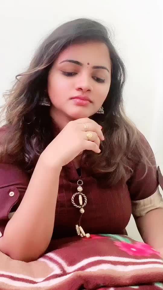 @NAVYASRI❤️👩🏻🦰