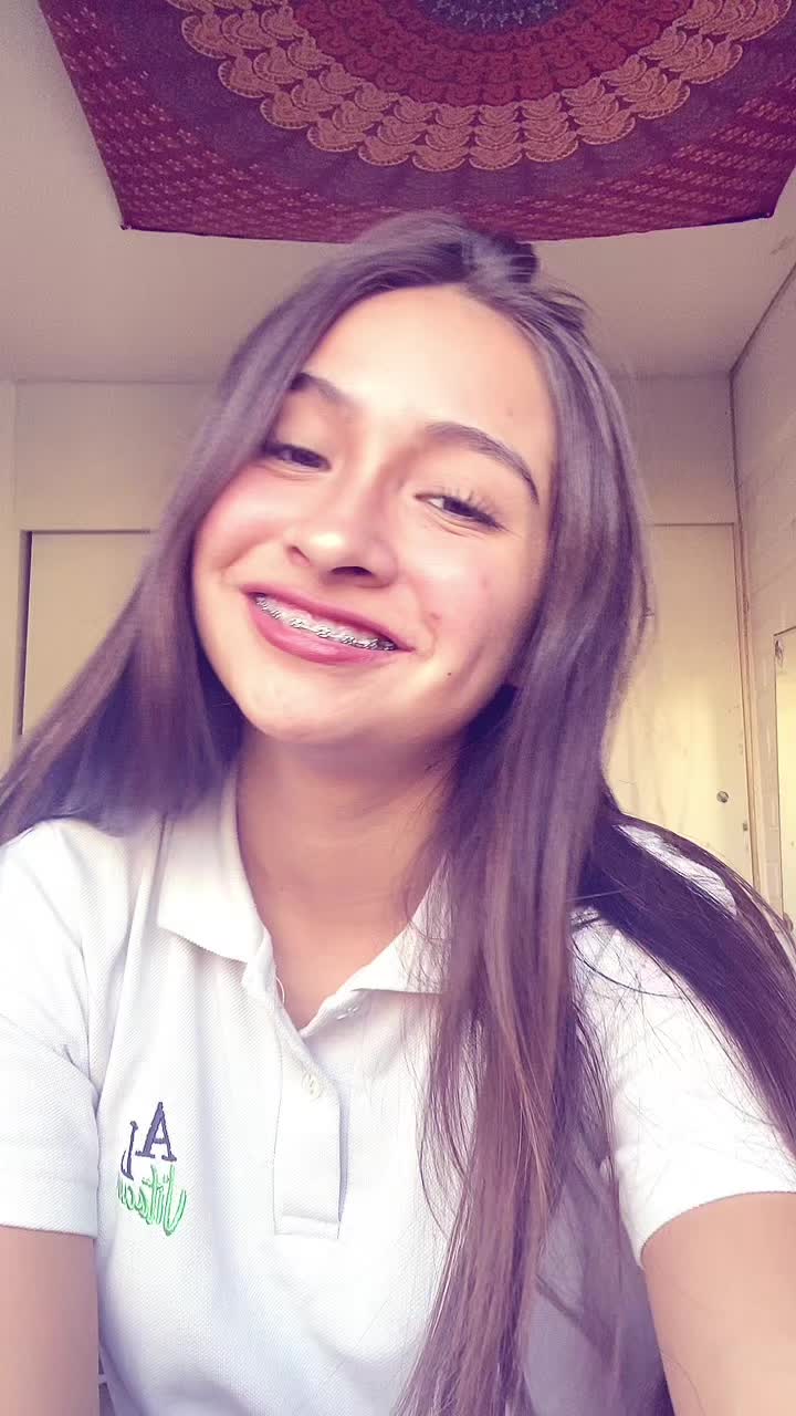 @karlaaaa