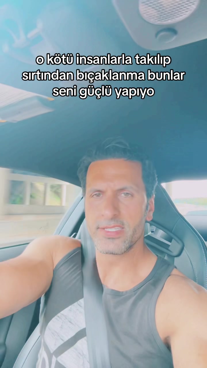 @Amerikali Aynasiz