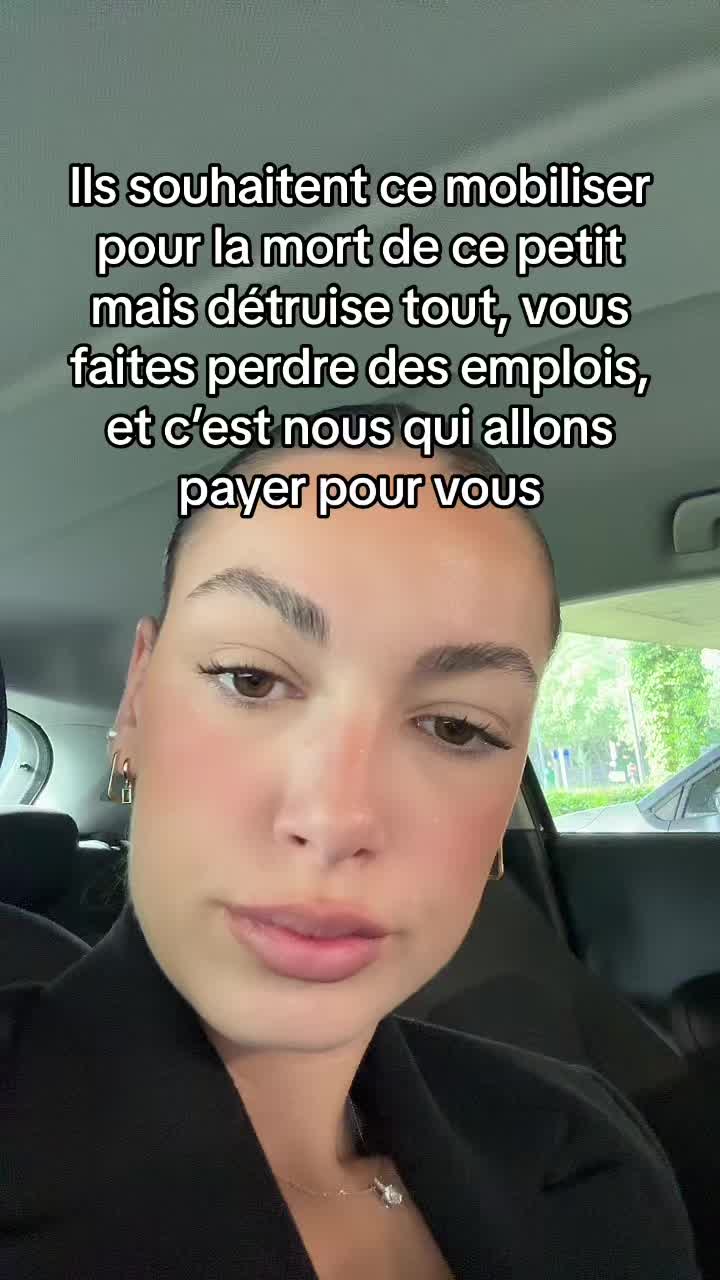 @ItslxsaV