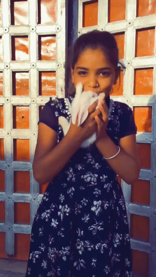 @HaRsHu😍😘