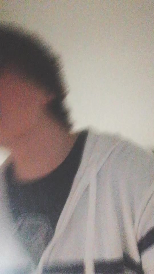 @S y n Q