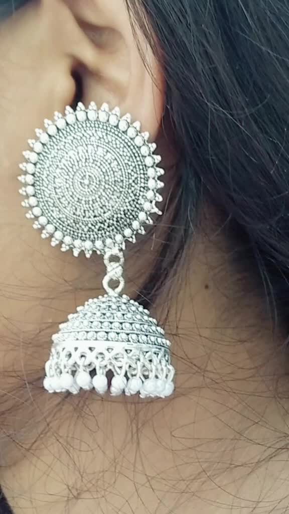 @JeevithaSantvi