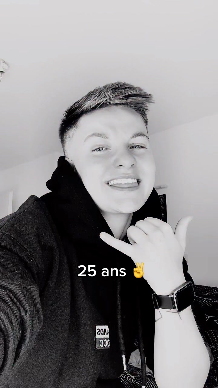 @Ophélie✨