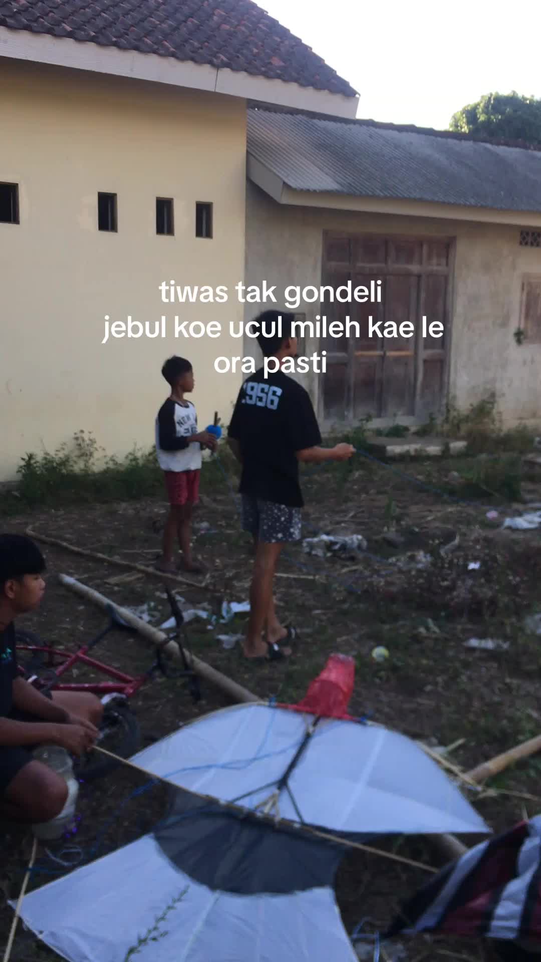 @K๐