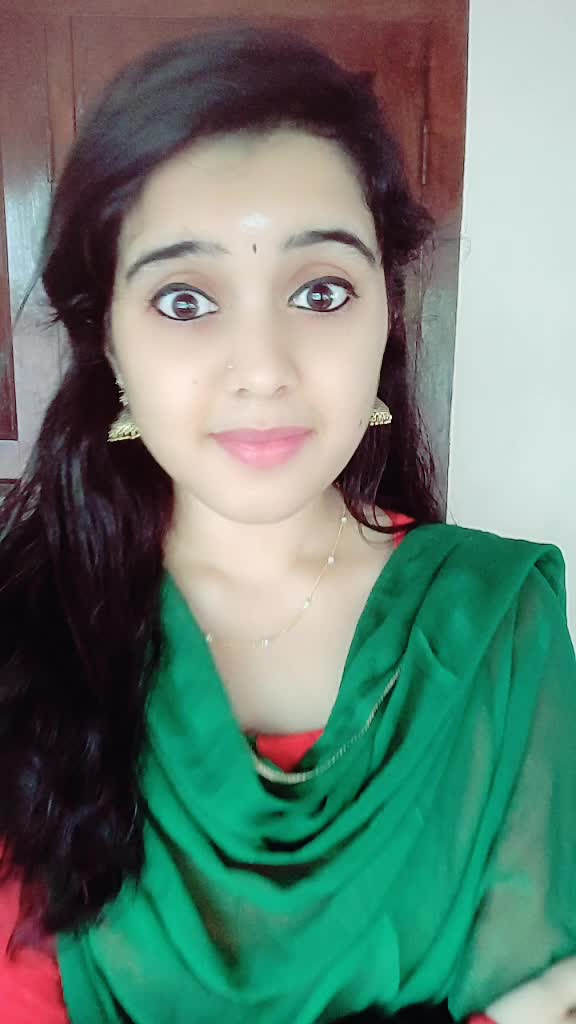 @Revathy menon🤩