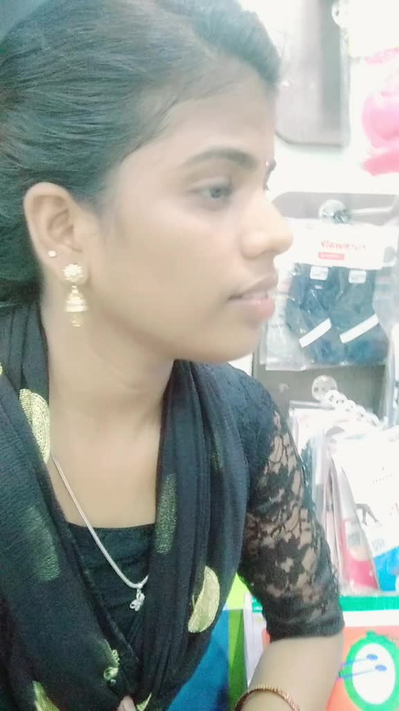 @Lovely aarthi😍