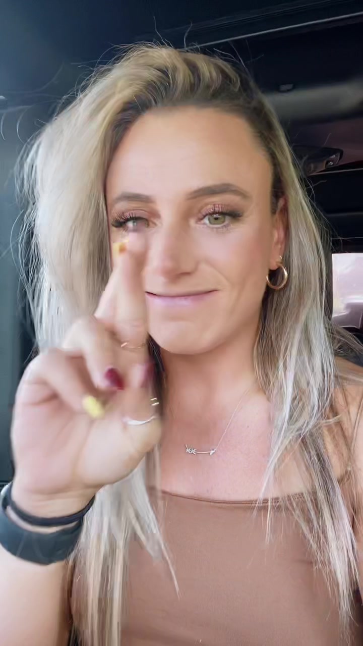 @laurasomer24