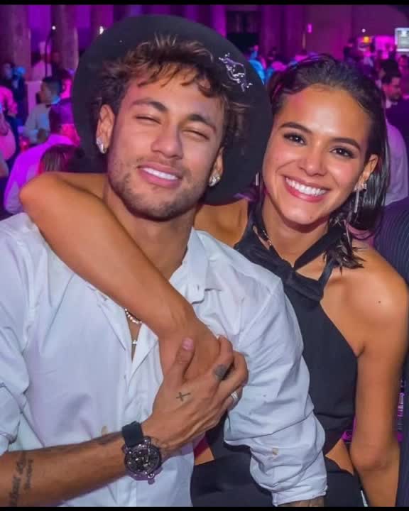 @Bruna marquezine
